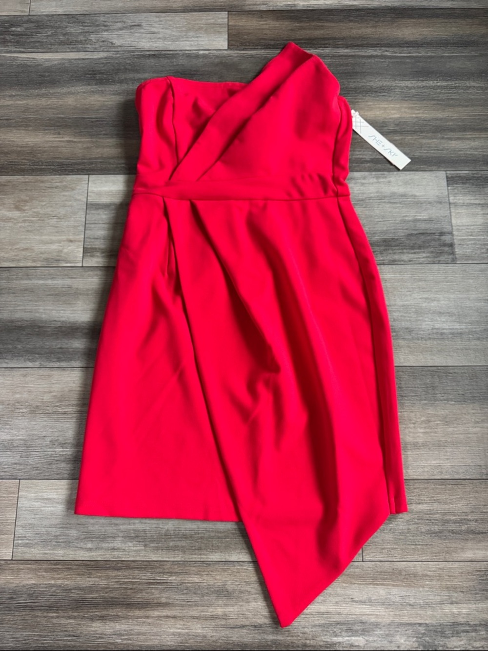 One-Shoulder Red Asymmetric Cocktail Dress